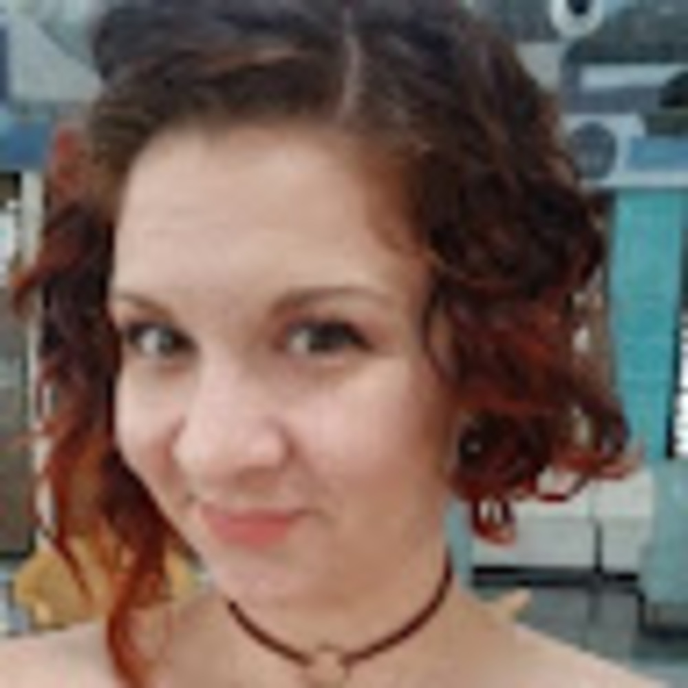 Meet your Posher, Zenia